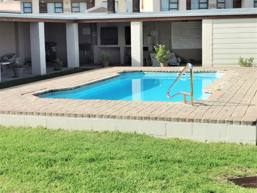 2 Bedroom Property for Sale in Gordons Bay Central Western Cape